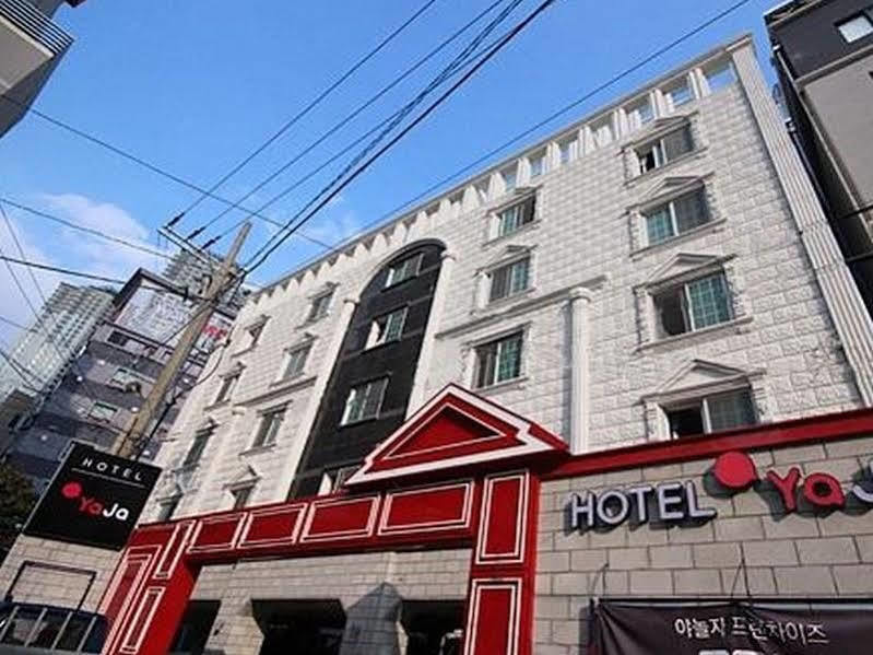 Hotel Yaja Dongnae Busan Esterno foto
