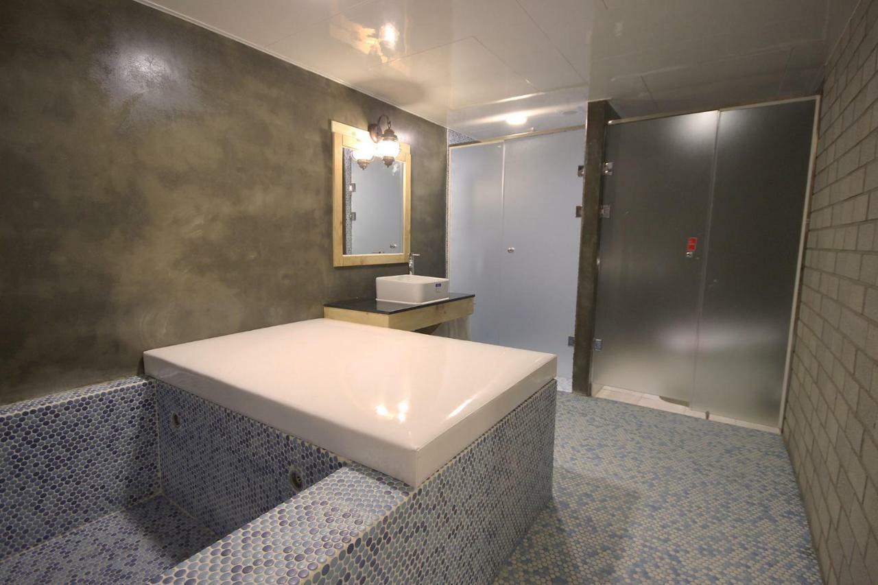 Hotel Yaja Dongnae Busan Esterno foto